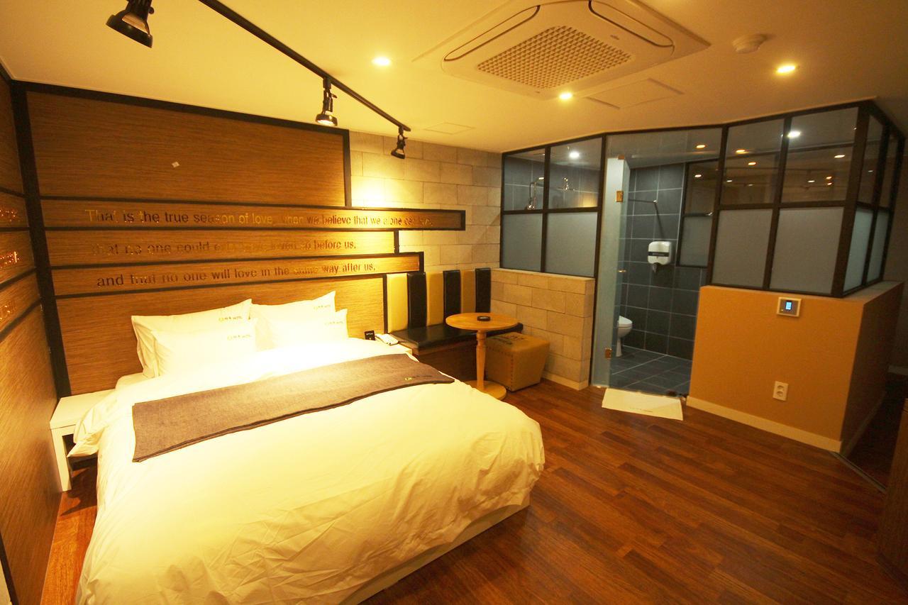 Gimhae Haru Hotel מראה חיצוני תמונה