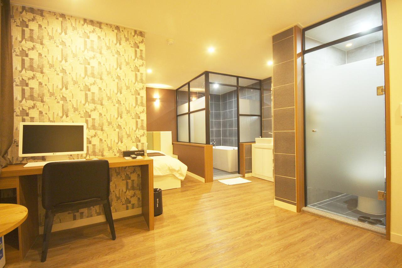 Gimhae Haru Hotel מראה חיצוני תמונה