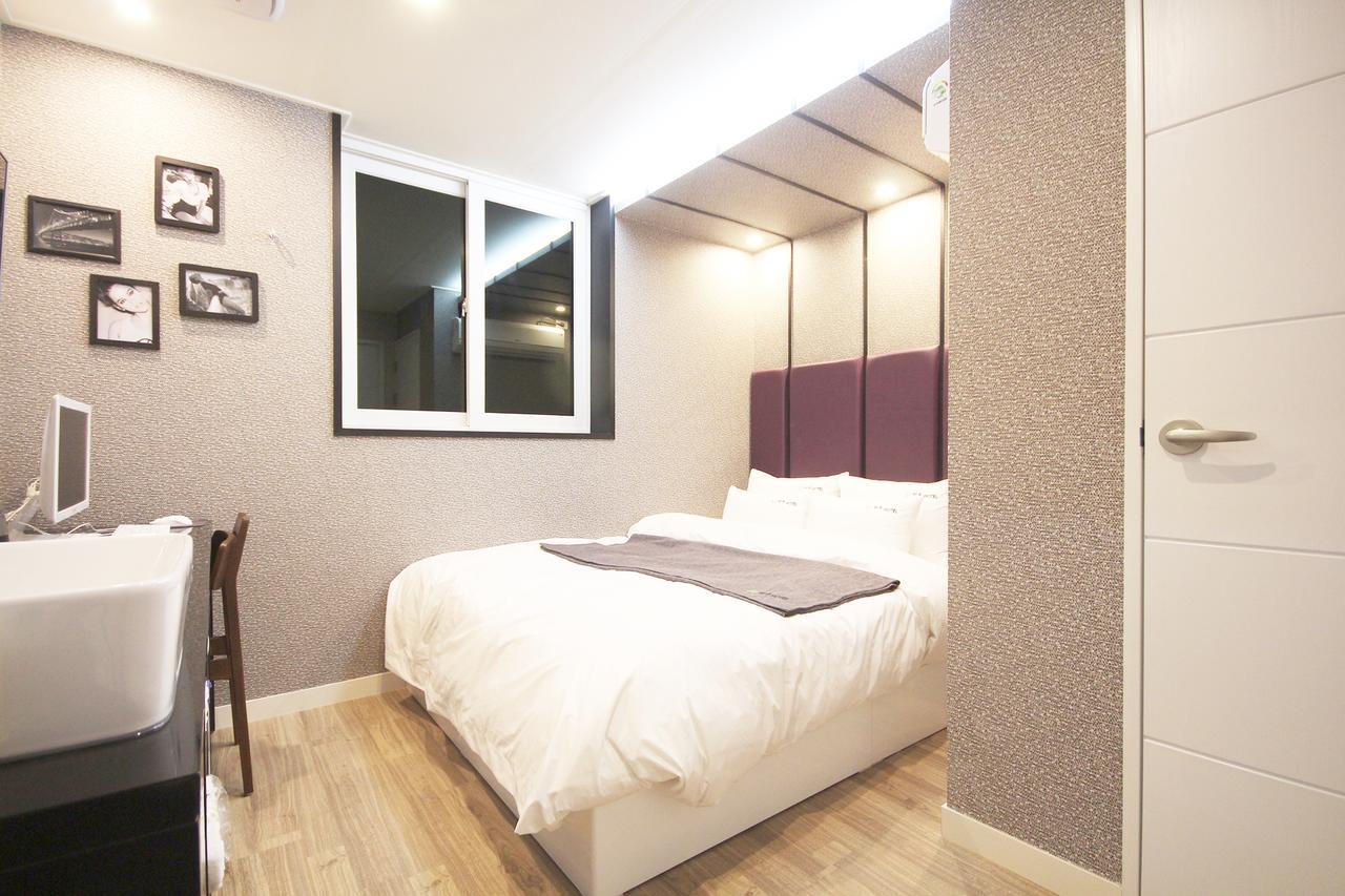 Gimhae Haru Hotel מראה חיצוני תמונה