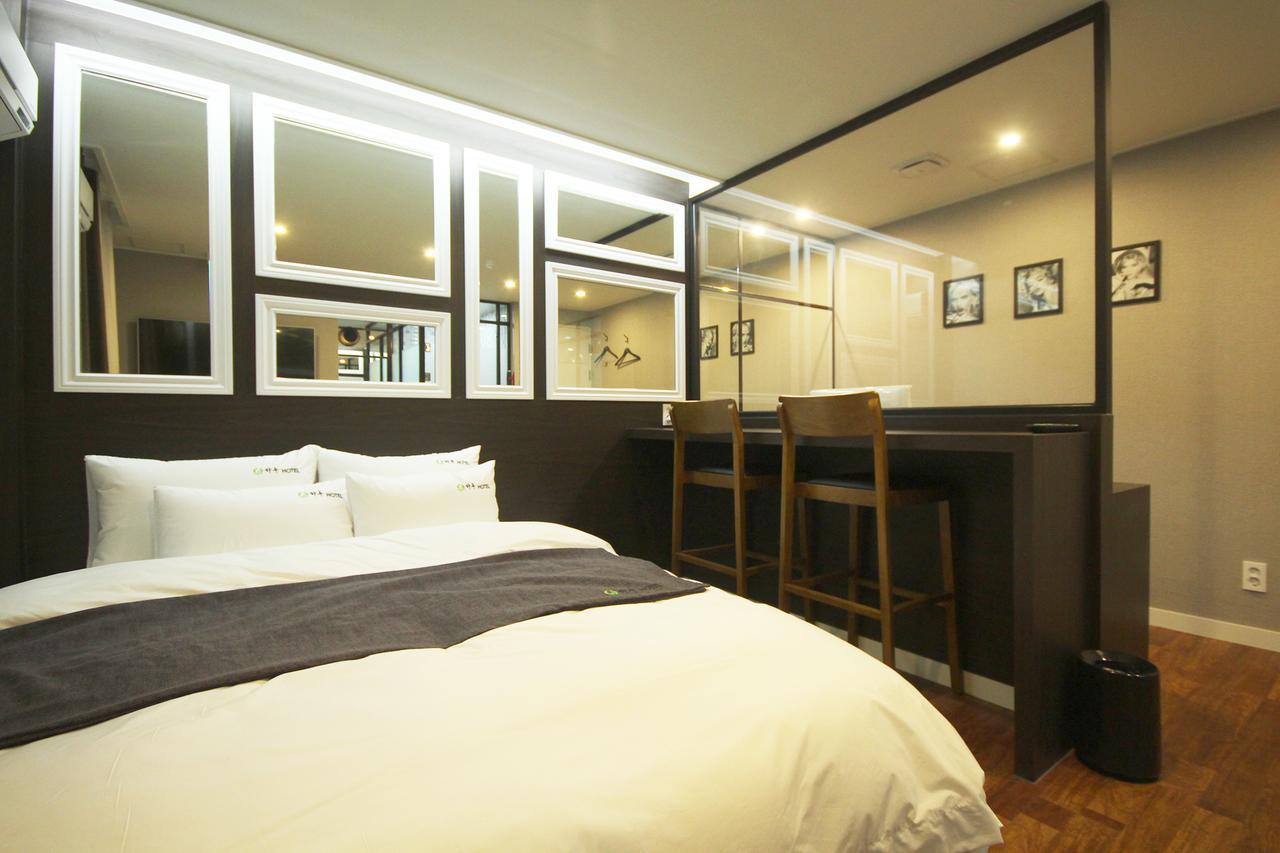 Gimhae Haru Hotel מראה חיצוני תמונה