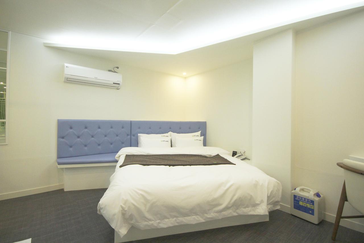 Gimhae Haru Hotel מראה חיצוני תמונה