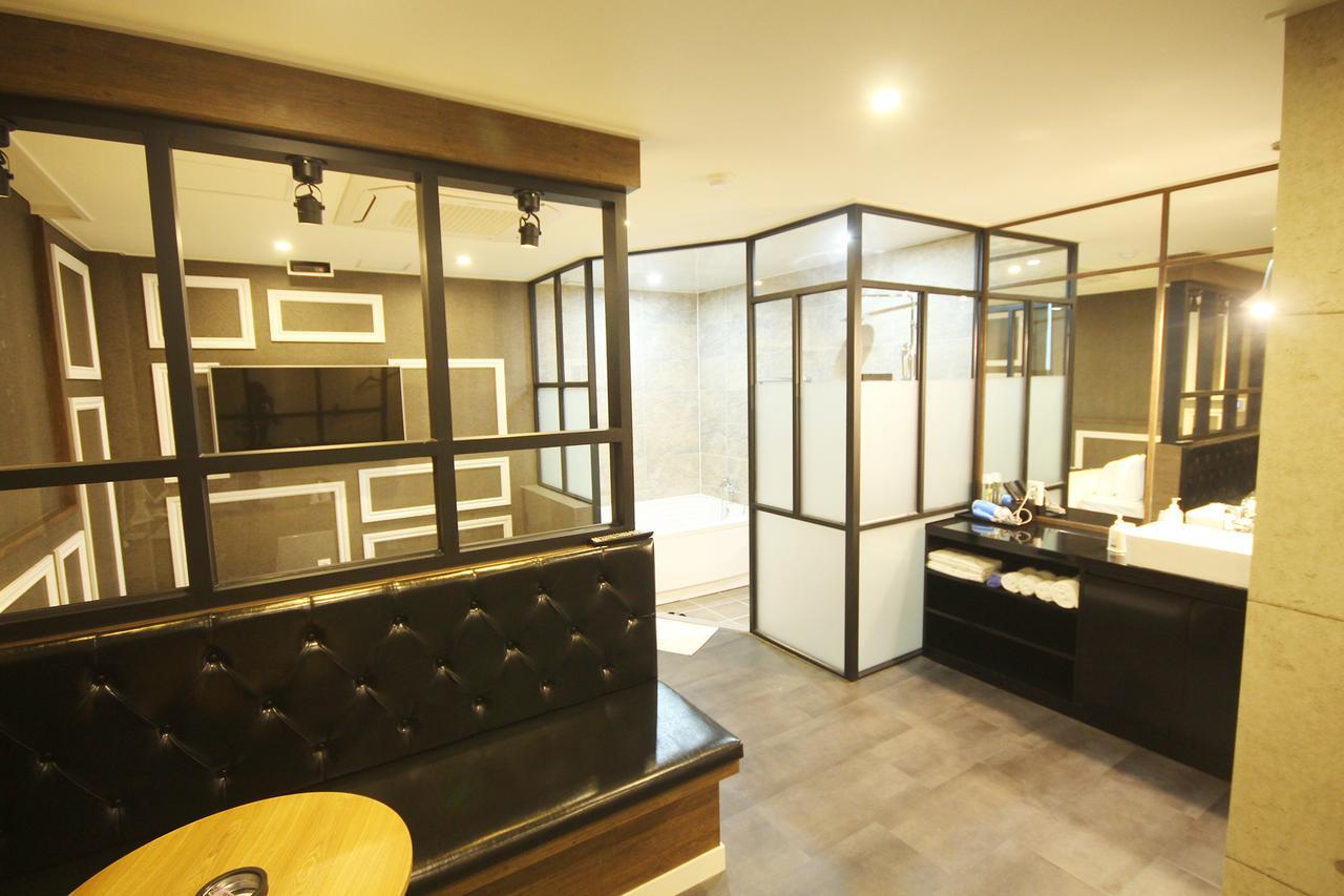 Gimhae Haru Hotel מראה חיצוני תמונה