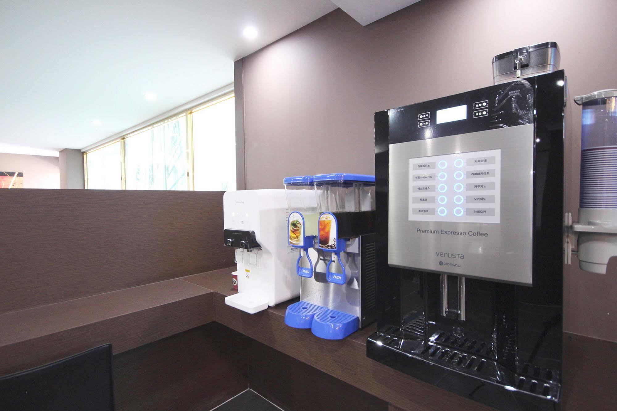 Gimhae Haru Hotel מראה חיצוני תמונה