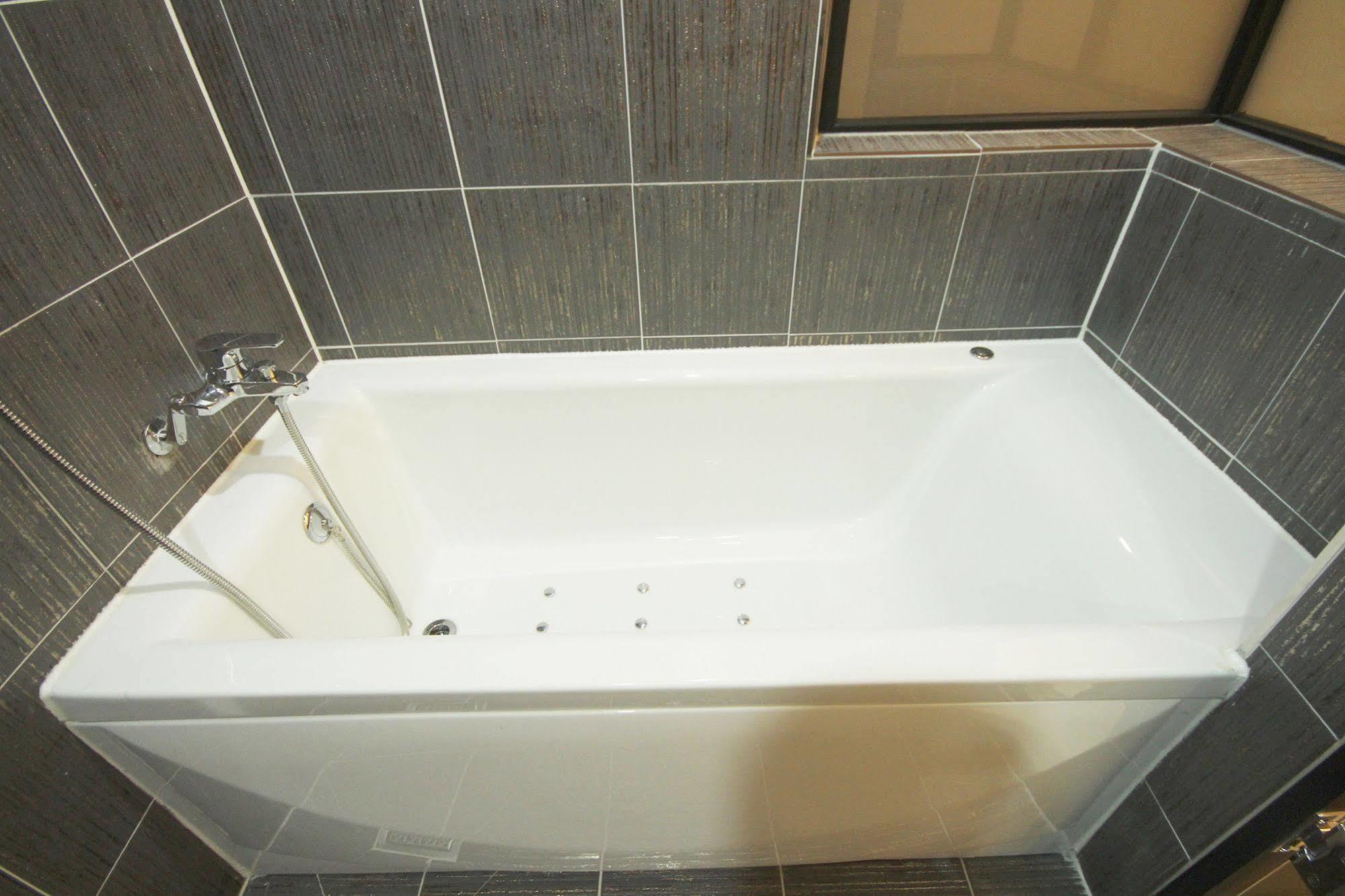 Gimhae Haru Hotel מראה חיצוני תמונה